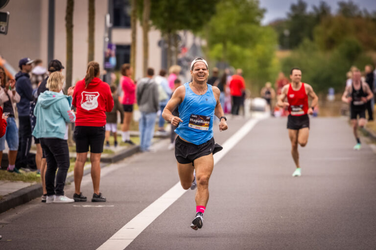 31.05.2025 Dortmund Hoerde - Do it fast Summer Edition auf Phoenix West - Laufveranstaltung Upletics 5 km Lauf -  @fotostephan / Copyright Stephan Schuetze